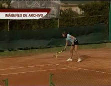 Imagen de Nicola Kuhn Del Club De Tenis Torrevieja Campeon Del Master Y Del Circuito Alicantino