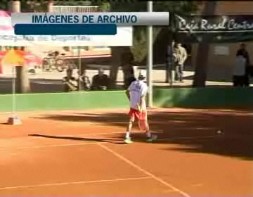 Imagen de Nicola Kuhn Campeon De La Iii Fase Del Circuito Alicantino De Tenis En Alicante