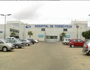 Imagen de Profesionales De La Uci Del Hospital De Torrevieja Participan En El Proyecto Neumonía Zero