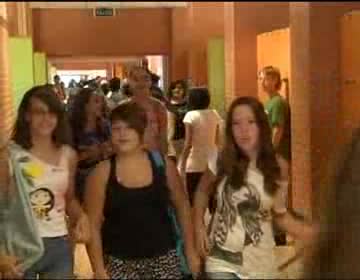 Imagen de Mañana comienzan el curso en Torrevieja alrededor de 4.000 alumnos de secundaria y bachillerato
