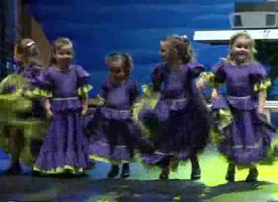 Imagen de La segunda velada de la Feria de Mayo presentó al actuación de la Escuela de Baile Payas