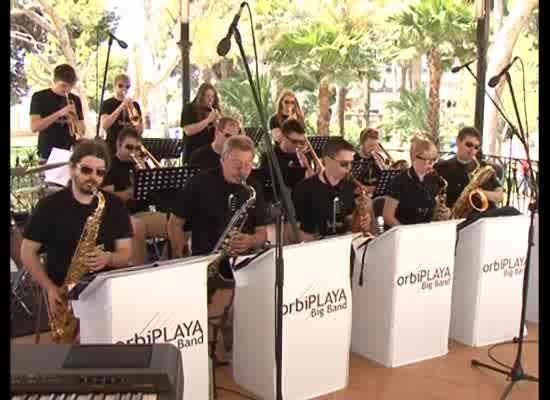Imagen de La Orby Playa Big Band interpretó un concierto en el templete del Parque Doña Sinforosa