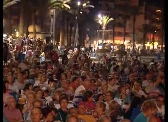 Imagen de Alrededor de 7.000 personas disfrutaron de la 21ª Noche de Habaneras en la Playa del Cura
