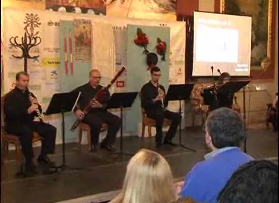 Imagen de La Unión Musical Torrevejense y Ars Creatio: entre cantautores y poetas andaluces