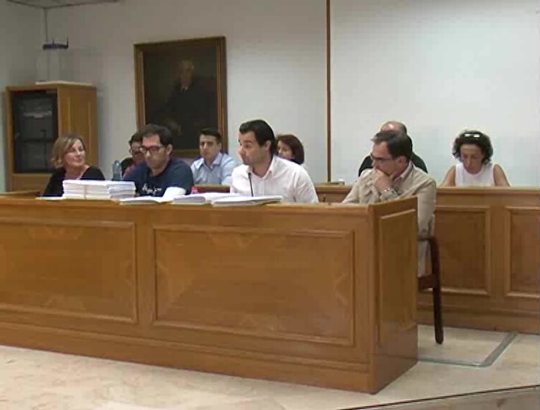 Imagen de El cierre del centro cultural vuelve a centrar el mayor debate del pleno ordinario