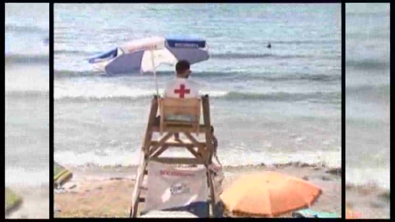 Imagen de Adjudicado el servicio de vigilancia de playas a Cruz Roja en el periodo de Semana Santa