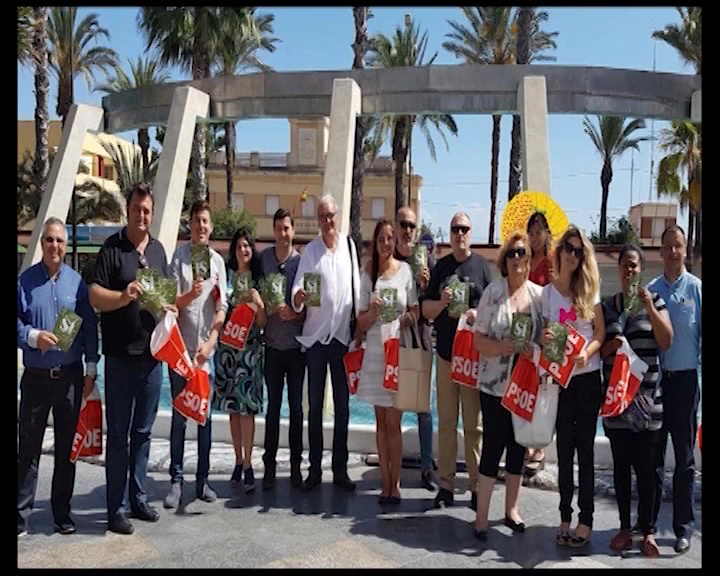 Imagen de El PSOE de Torrevieja sale a la calle pidiendo un 