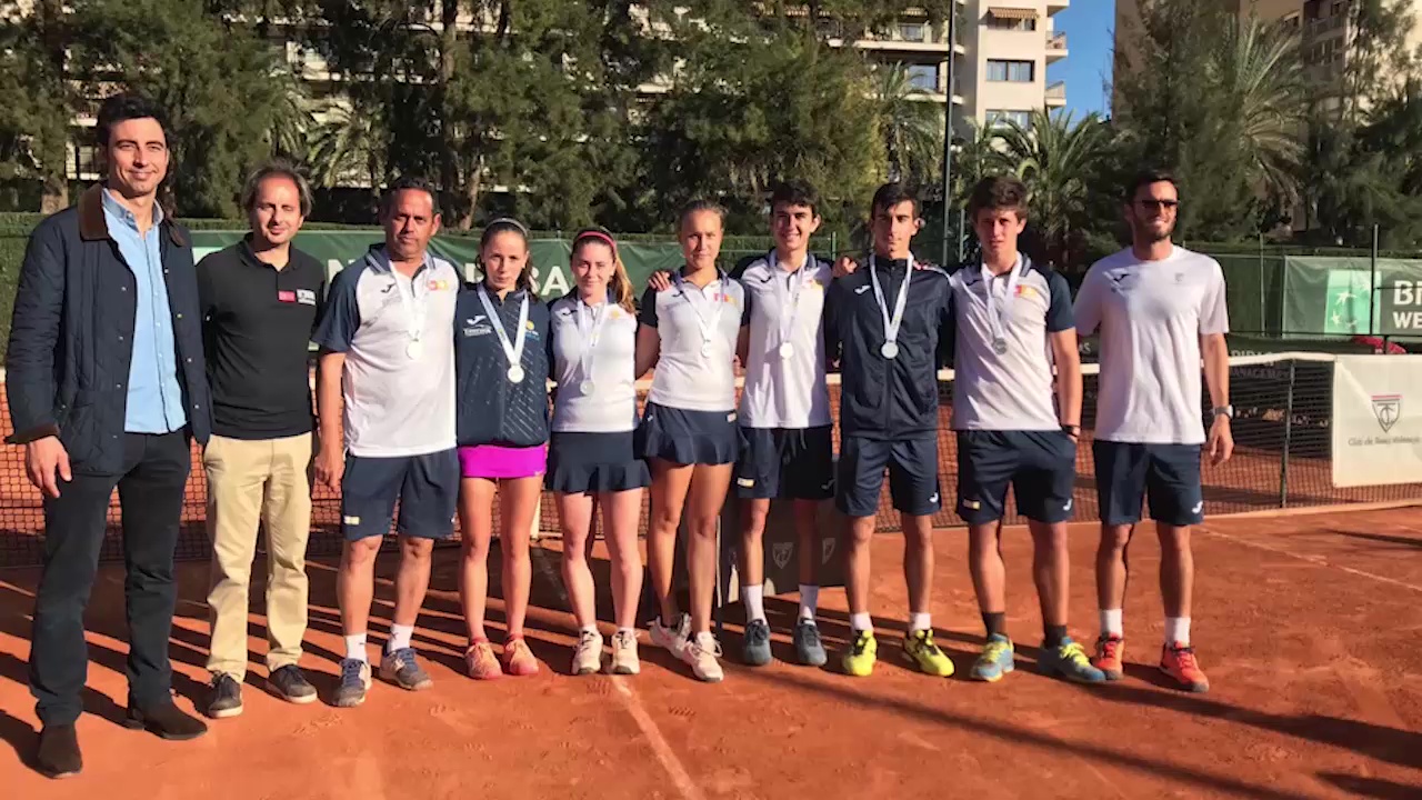 Imagen de Los equipos del Club de Tenis Torrevieja destacan a nivel autonómico