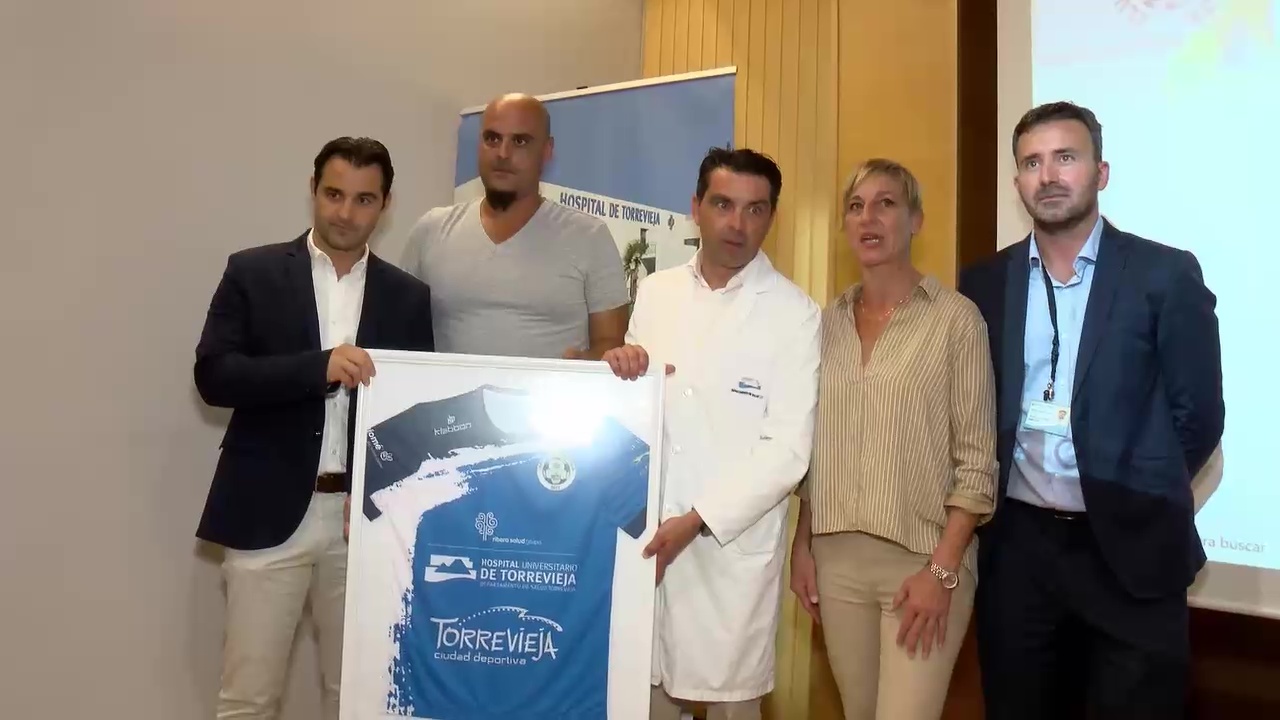 Imagen de El Club Balonmano Mare Nostrum Torrevieja renueva el convenio con el Departamento de Salud