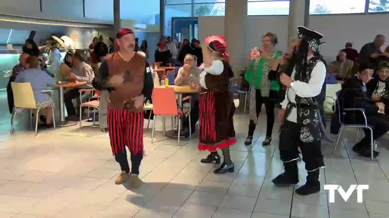 Imagen de Continúan las fiestas del carnaval con el baile para la tercera edad