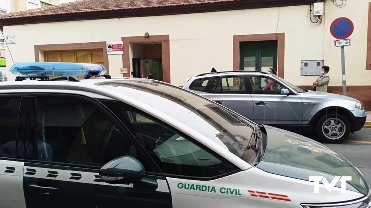 Imagen de Guardia Civil entrega a Alimentos Solidarios productos incautados tras varios hurtos