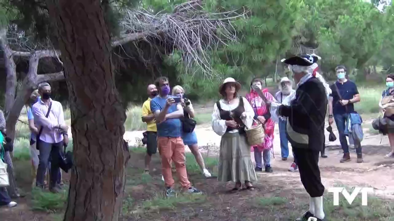 Imagen de Historia de las Salinas y de las viñas en una ruta teatralizada con cata de vinos materos