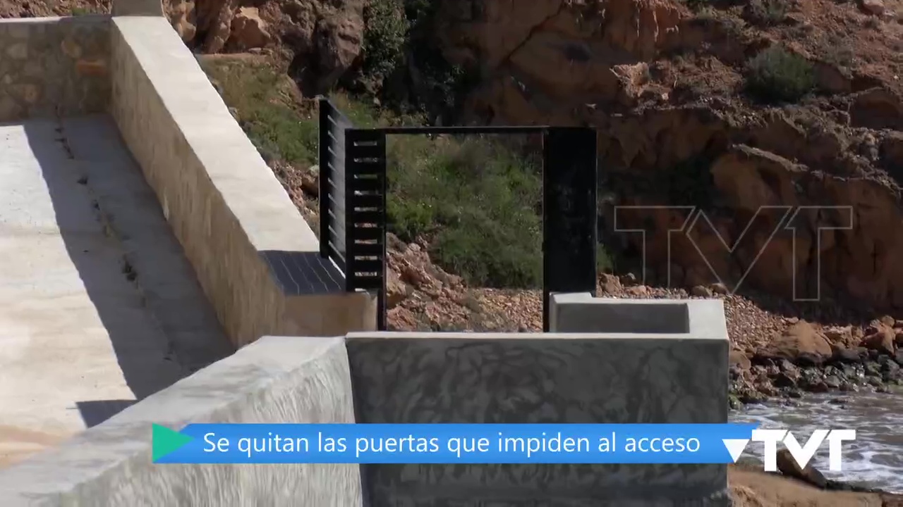 Imagen de Se eliminan las puertas que impedían el acceso a la cala