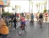 Imagen de Cientos De Personas Participaron En La 26 Edicion Del Dia De La Bicicleta