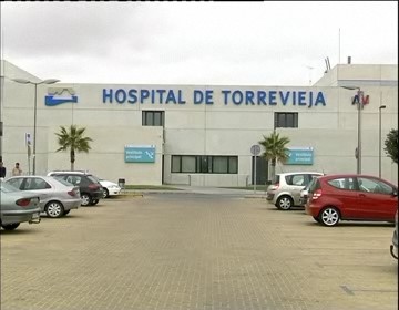 Imagen de El Hospital De Torrevieja Impartirá Cursos A Personal No Sanitario En El Uso De Desfibriladores