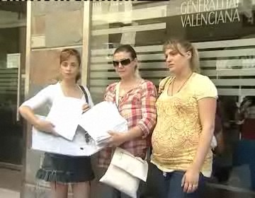 Imagen de Tres Madres De Bebés Fallecido En El Hosptial De Torrevieja Han Presentado Hoy Denuncias En El Prop