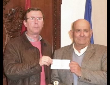Imagen de La Asociación Plaza del Calvario de Torrevieja colaboró con Lorca donando 1.200 euros