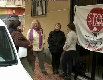 Imagen de PAH consigue la paralización de un nuevo desahucio en Torrevieja