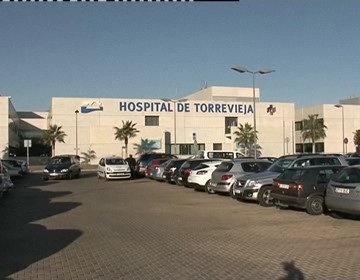 Imagen de El Hospital de Torrevieja reúne a nefrólogos para tratar la patología glomerular