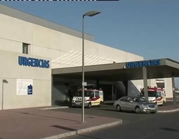 Imagen de El hospital de Torrevieja acuerda con CSIC el desarrollo de proyectos de investigación biomédica