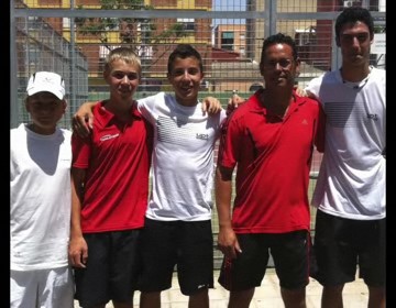 Imagen de El equipo cadete masculino del Club de tenis Torrevieja llega a la semifinal