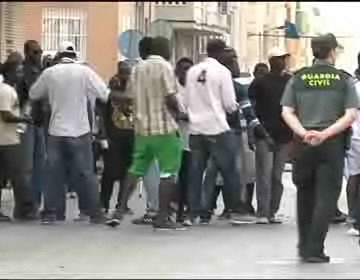 Imagen de Altercados y protestas de senegaleses por las detenciones practicadas por venta ilegal