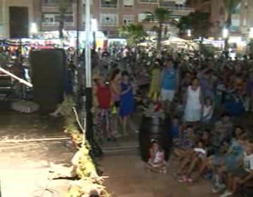 Imagen de La verbena de los Toneles en La Mata congregó a cientos de vecinos en una noche de fiesta