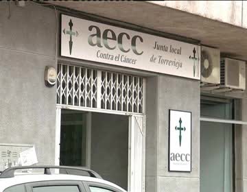 Imagen de El Hospital de Torrevieja renueva su compromiso con la Asociación Española Contra el Cáncer