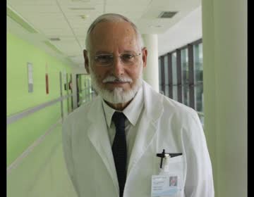 Imagen de El Hospital de Torrevieja incorpora a Traumatología al reconocido Dr. Enrique MacKenny