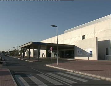Imagen de El hospital de Torrevieja amplia el número de puestos de diálisis
