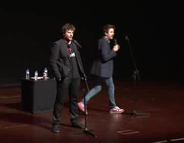 Imagen de Los monologuistas Raúl Cimas y Julián López actuaron en el Teatro Municipal de Torrevieja