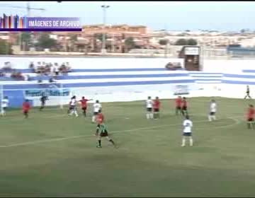 Imagen de El FC Torrevieja toma aire y vence al Español fuera de casa (2-1)