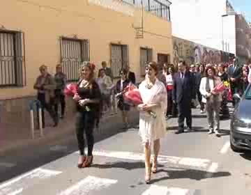 Imagen de Romeros y caballistas desfilaron hasta el monumento a la Purísima en la Romería Pre Feria de Mayo
