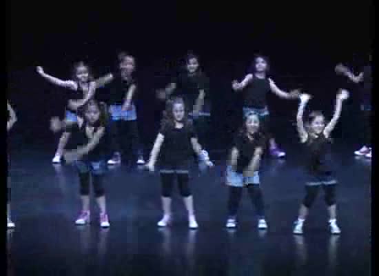 Imagen de Recrea realizó el Festival Fin de Curso de Danza con 60 alumnos de 3 colegios de la ciudad