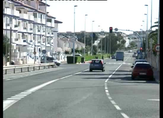 Imagen de La Diputación cede al Ayuntamiento de Torrevieja la titularidad de la carretera de la Costa