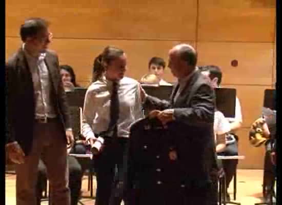 Imagen de La Unión Musical Torrevejense entregó los trajes y diplomas a 12 nuevos músicos
