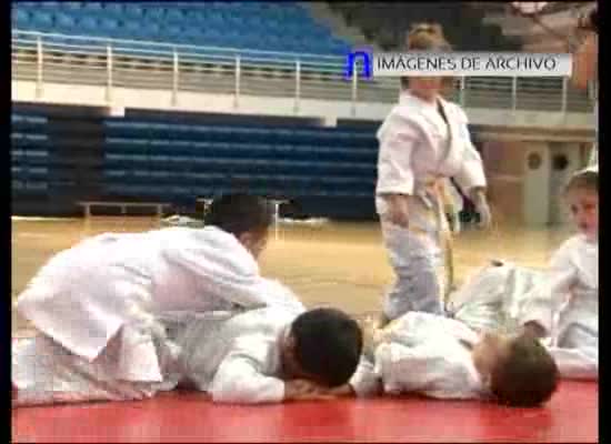 Imagen de 7 judokas torrevejensen participan en el Campeonato alevín de judo de la Comunidad Valenciana