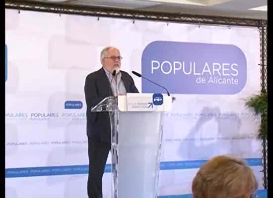 Imagen de Torrevieja centra la precampaña electoral del PP en la provincia con Miguel Arias Cañete