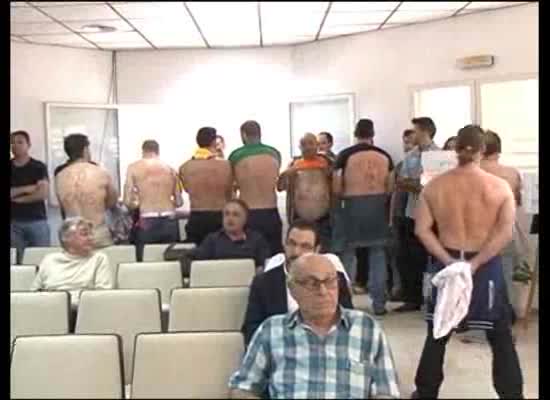 Imagen de El ayuntamiento denuncia ante Fiscalía el desnudo parcial de policías en una sesión plenaria