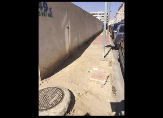 Imagen de Los Verdes denuncia el mal estado de cuatro calles del barrio de la Punta