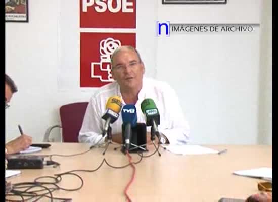 Imagen de La ejecutiva socialista de Torrevieja felicita al nuevo secretario general del PSOE, Pedro Sanchez