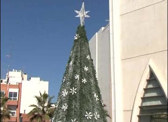 Imagen de La iluminación navideña de Torrevieja se estrena este fin de semana