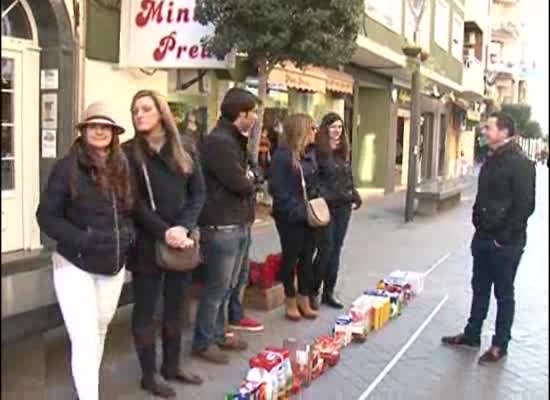 Imagen de NNGG del PP de Torrevieja reune una tonelada de alimentos y más de 500 euros