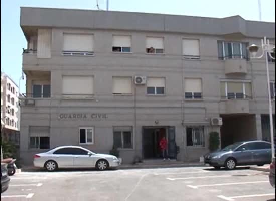 Imagen de La Guardia Civil detiene a 4 presuntos autores de extorsión a 3 vecinos de Torrevieja