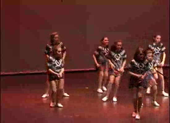 Imagen de Cerca de 100 alumnos de la academia de baile Payas celebran una gala de baile