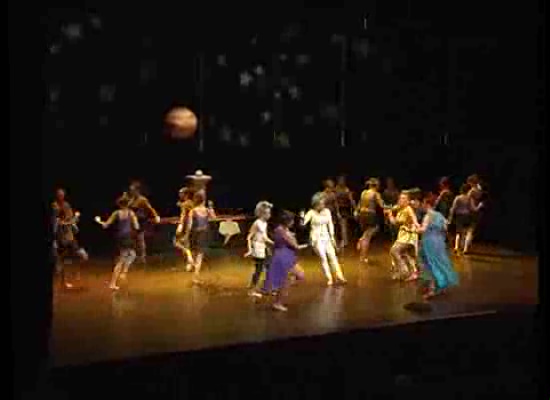 Imagen de Soul Dance Studio brilla con la esencia de los planetas en el musical 