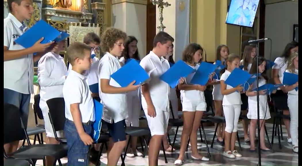 Imagen de El coro Infantil de la catequesis de la Inmaculada interpretó un concierto con voces angelicales