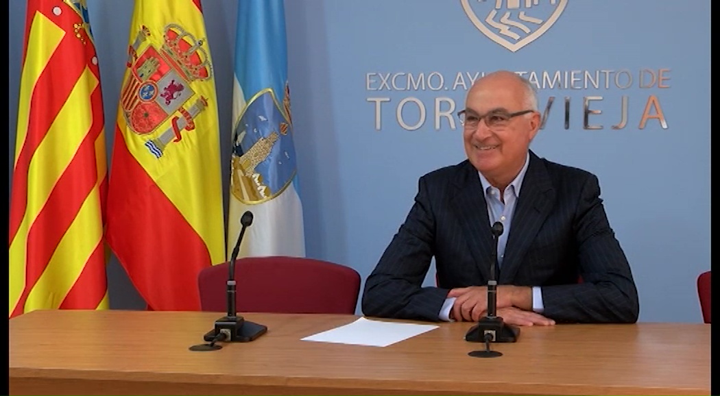 Imagen de El concejal de presidencia agradece al Consell que celebre en Torrevieja su seminario de trabajo