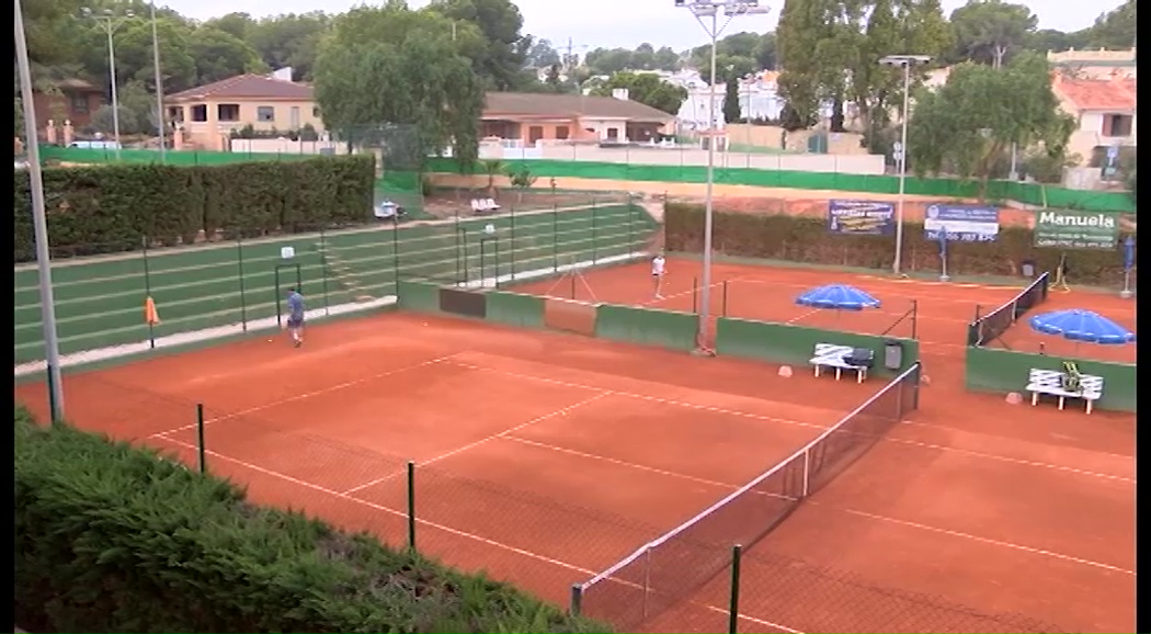 Imagen de El Club de Tenis inaugura su nueva zona de pádel con un torneo