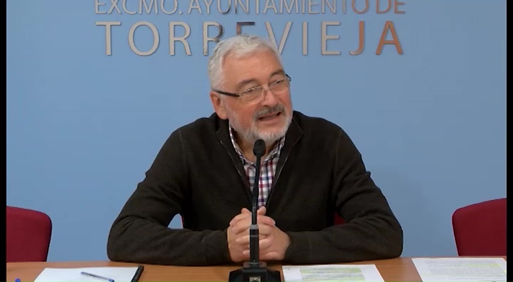 Imagen de El alcalde confirma que no se puede garantizar los puestos de trabajo por las leyes de Rajoy